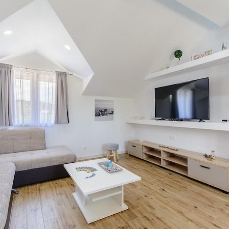 Apartment Darka 1 Sumartin Exteriör bild